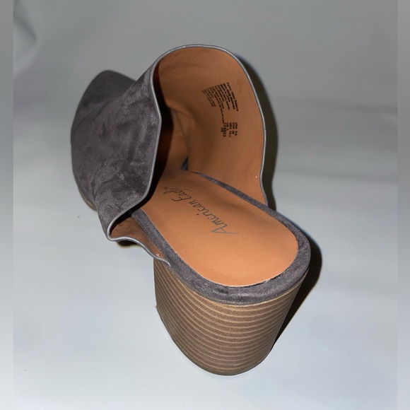 American Eagle - slip on heels, 2 1/2 inch - Picture 3 of 3